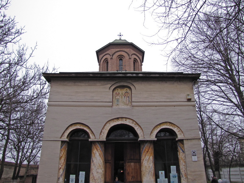 13-biserica-sfintilor-mihail-si-gavril_resize