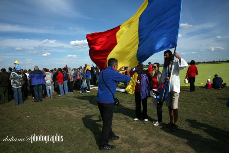 romanian-air-club-and-hawks-of-romania-to-join-antena-3-flag-campaign