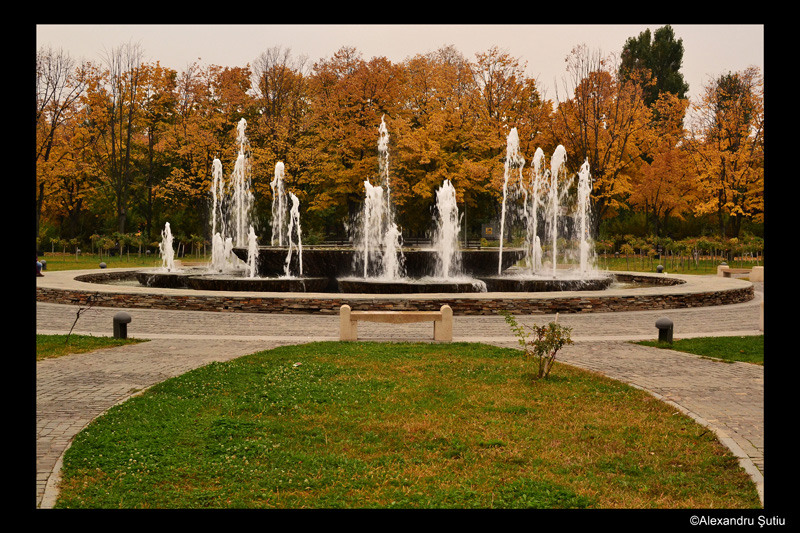 autumn-fountain-dsc_5031-prel
